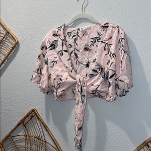 Floral crop top, ties in the front